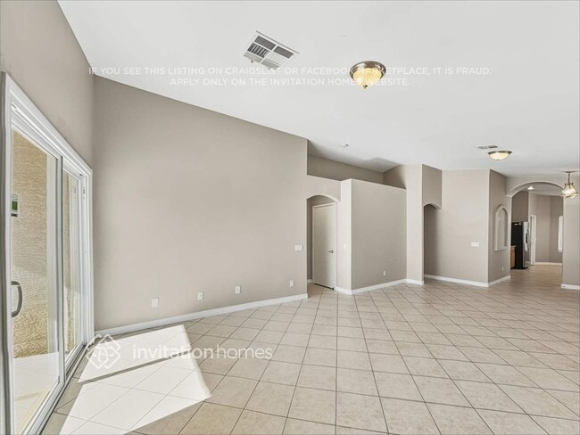 Foto del edificio - 3413 Travelers Ct
