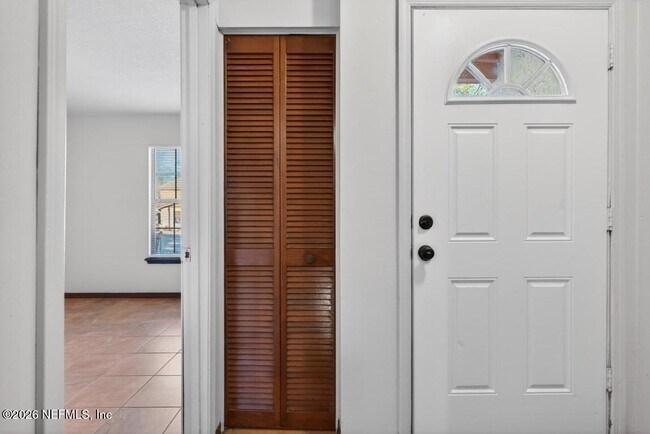 Foto del edificio - 4482 Melissa Ct W