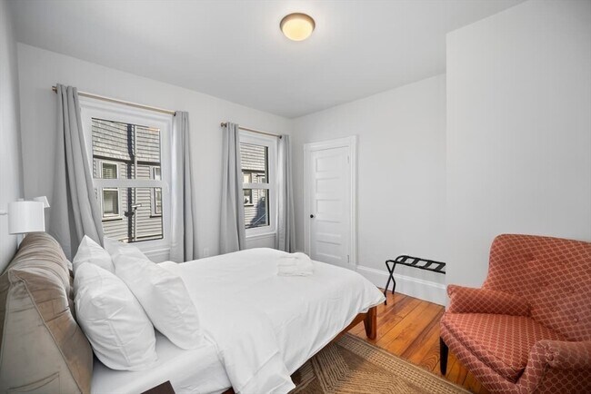 Foto del edificio - 334 Highland Ave