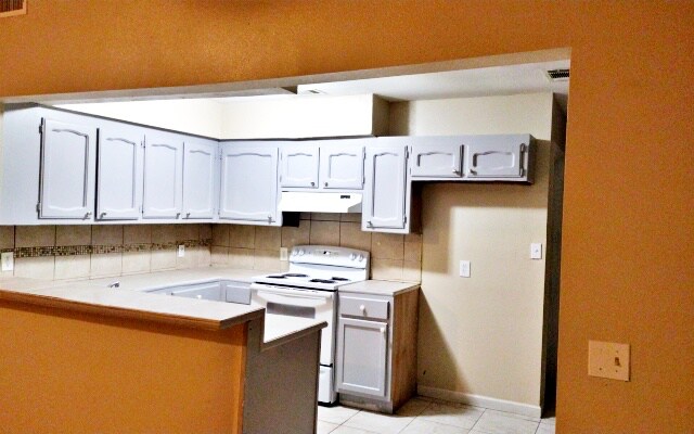 Foto del edificio - 5744 Guice Dr