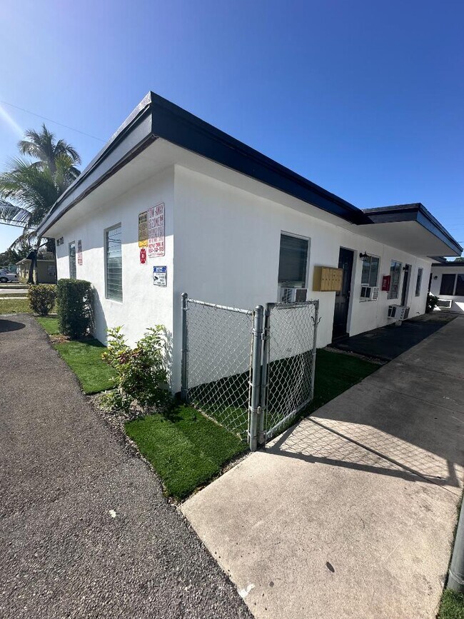 Building Photo - MISHPAJA 18 LLC