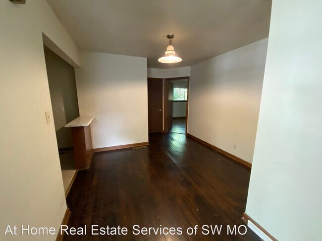 Building Photo - 3 br, 1.5 bath House - 1134 S Pennsylvania