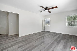 Foto del edificio - 908 Venezia Ave