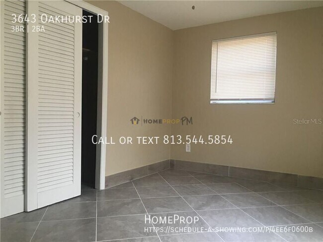 Foto del edificio - 3643 Oakhurst Dr