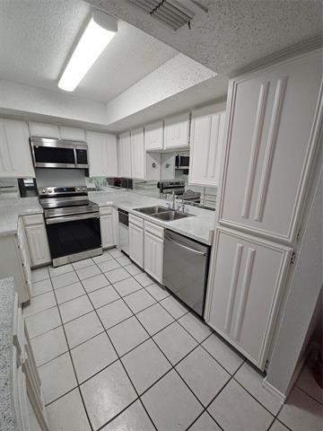 Foto del edificio - 817 W Rochelle Rd