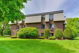 Building Photo - 13 Hallmark Gdns