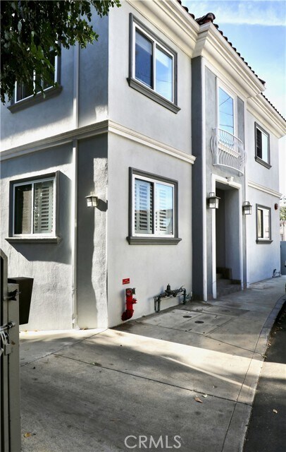 Foto del edificio - 11989 Laurelwood Dr