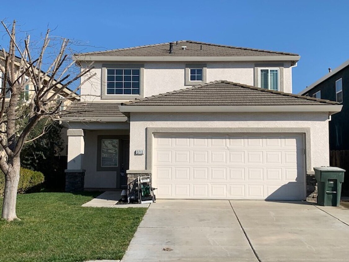Primary Photo - Newly Available in Discovery Bay!