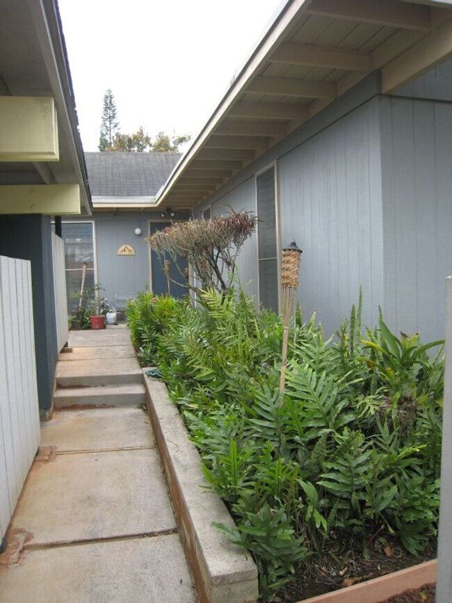 Foto del edificio - Mililani Town - Single story house with fe...