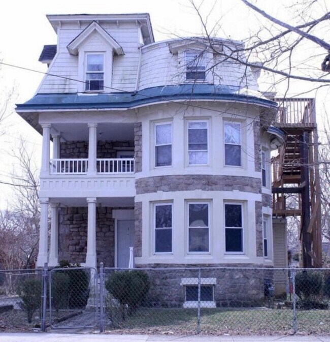 Foto del edificio - 413 W Grape St