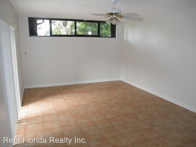 Building Photo - 2 br, 2.5 bath House - 3688 Victoria Drive