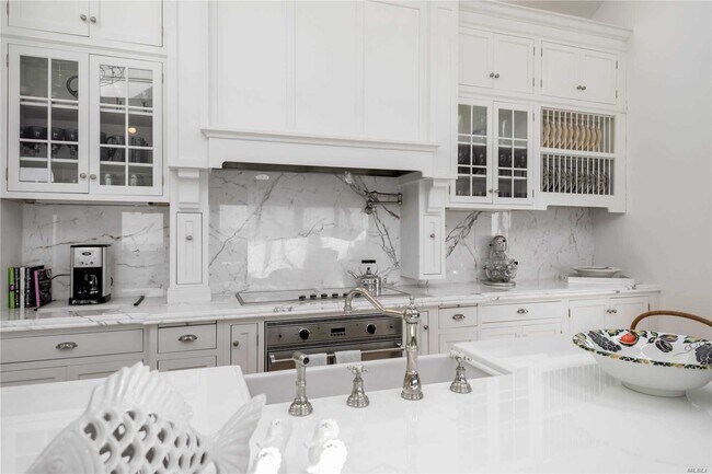 Foto del edificio - 2 Beach Plum Ln