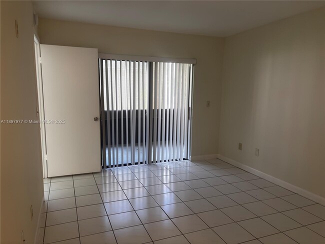 Foto del edificio - 14909 SW 104th St