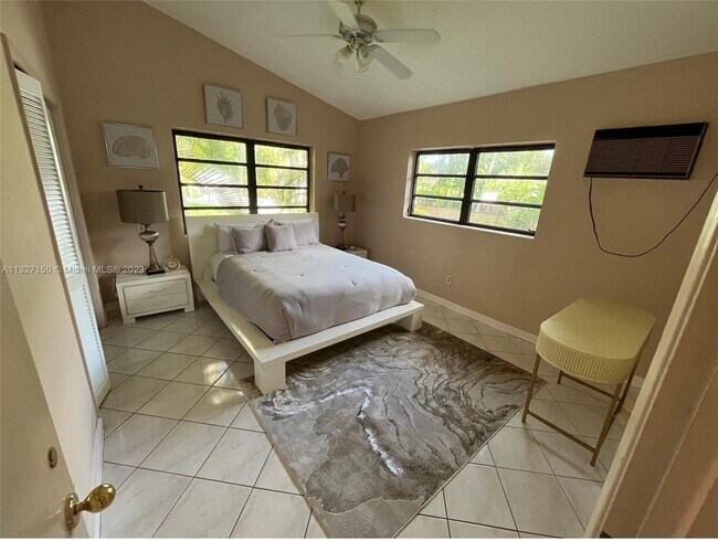 Foto del edificio - 900 Belle Meade Island Dr