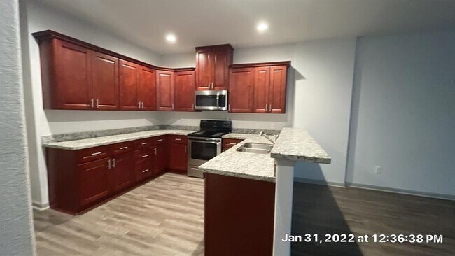 Building Photo - 622 Magnolia Bend