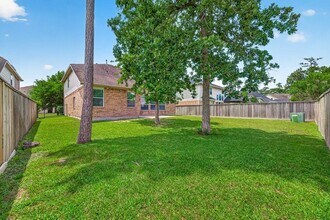 Building Photo - 111 S Rocky Point Cir