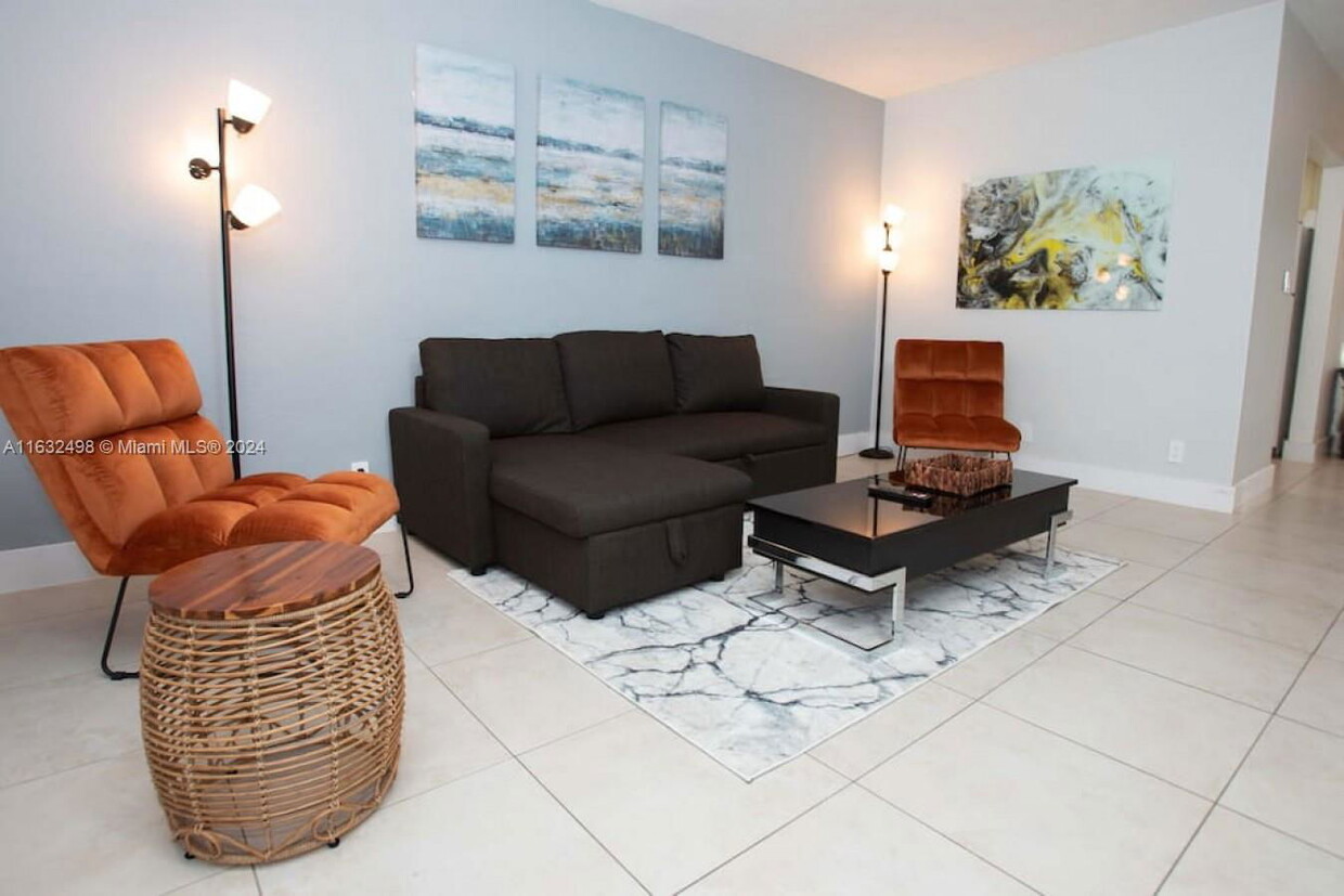 Foto principal - 5997 SW 37th Ave