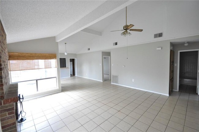 Building Photo - 330 E Corporate Dr