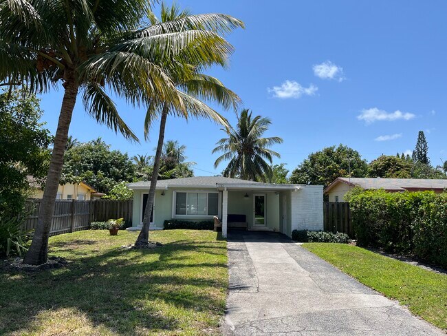 Photo - 330 Dover St House