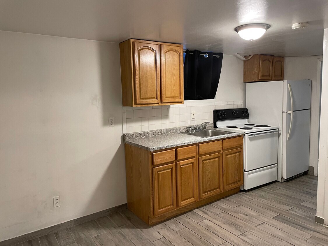 Foto principal - 3985 Saxon Ave