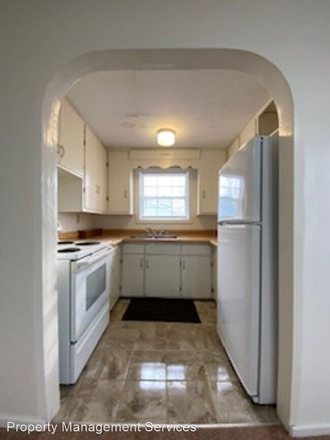 Building Photo - 3 br, 2 bath House - 1011 W Blaine Ave