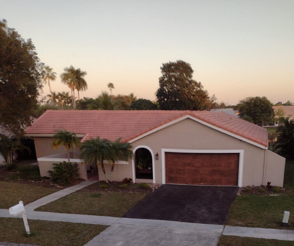 21110 Escondido Way, Boca Raton, FL 33433 House for Rent in Boca Raton, FL