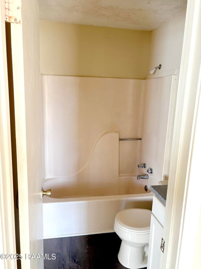 Building Photo - 103 Brutus Dr