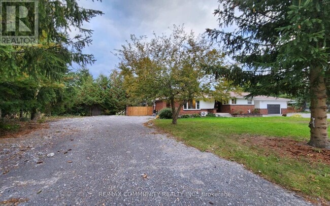 Building Photo - 23 Singleton St