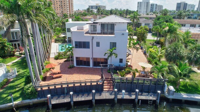 Foto del edificio - 1121 Bel Air Dr