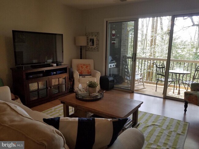 Foto del edificio - 603 Admiral Dr