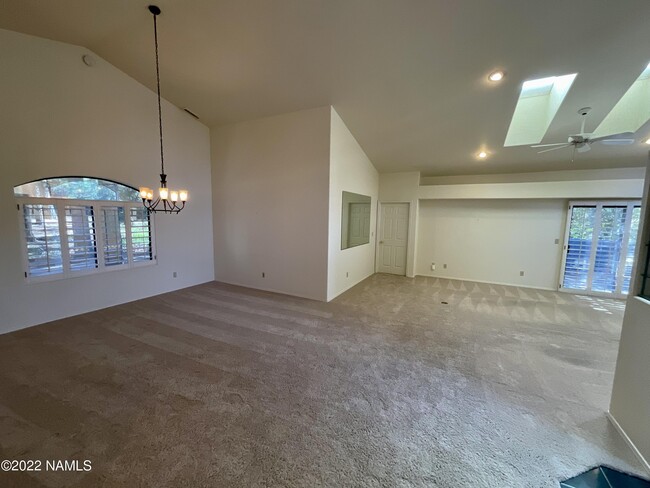 Building Photo - 4571 E Flintwood Ln