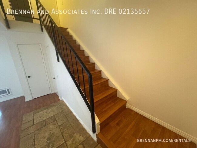 Foto del edificio - 7962 Mission Center Ct