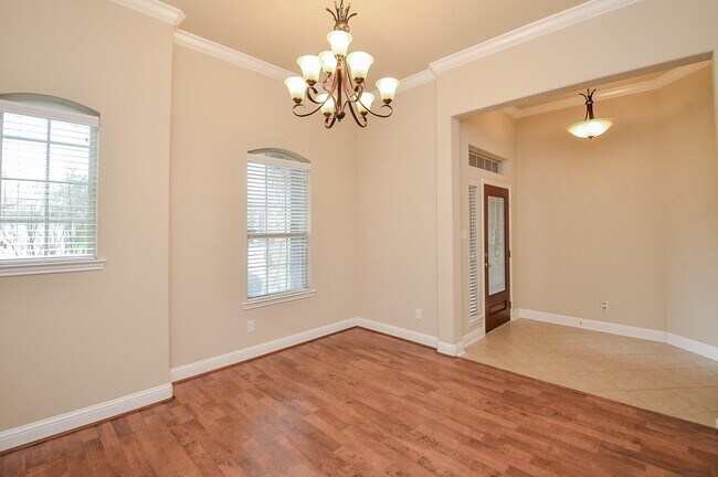 Foto del edificio - 27515 Huggins Crest Ct