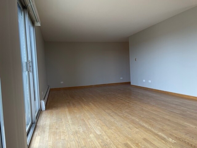 Foto del edificio - 9001 Golf Rd