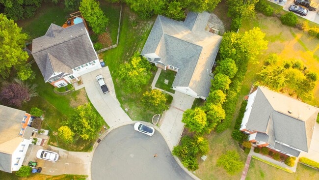 Building Photo - 14808 Bergerac Ct