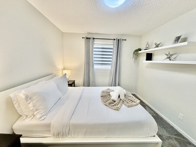 Photo du bâtiment - 20548-20100 100 Ave NW