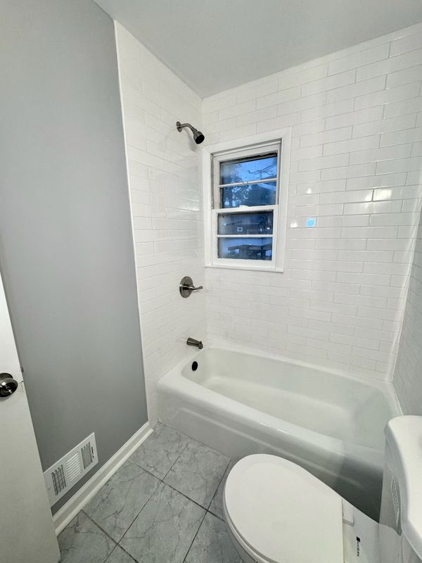 Foto del edificio - 4917 Manheim Ave