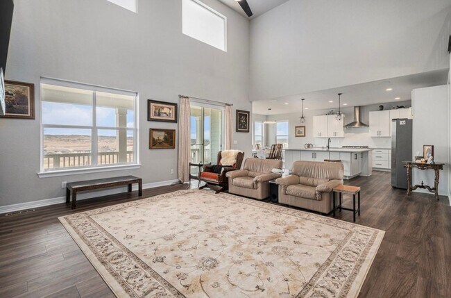 Foto del edificio - Castle rock 4 Bed 4 Bath luxury Home!!