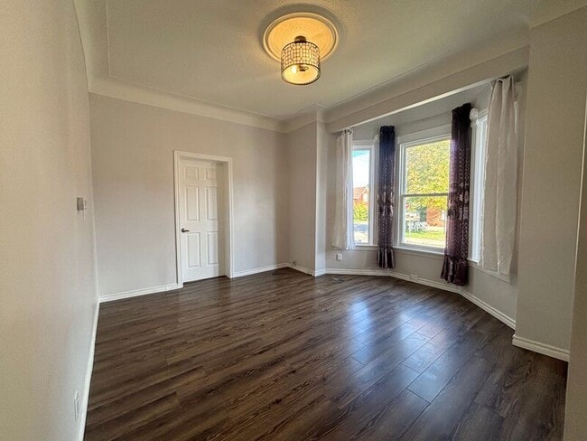 Photo du bâtiment - 460 King William St