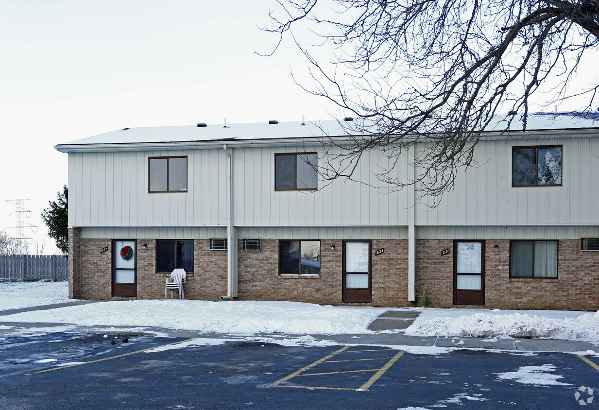 Building Photo - Ottawa Cove Apartments