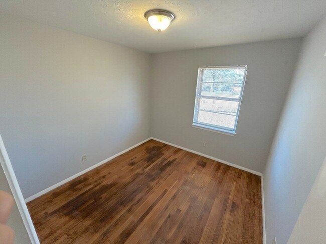 Foto del edificio - 2922 Knight Rd