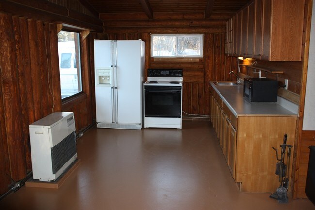 Interior Photo - 5830 E Wolverine