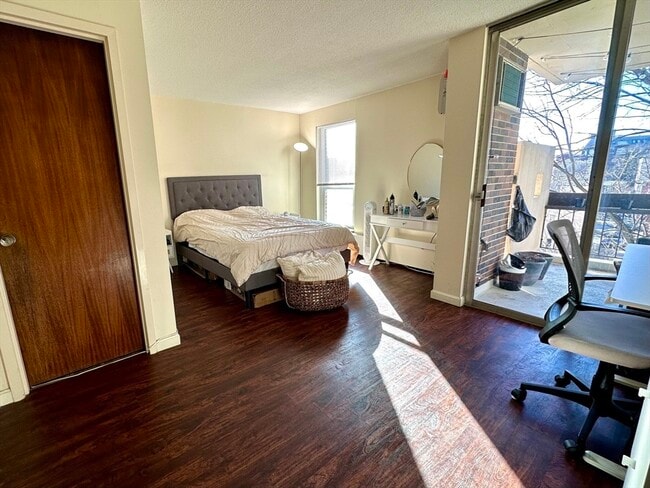 Foto del edificio - 872 Massachusetts Ave