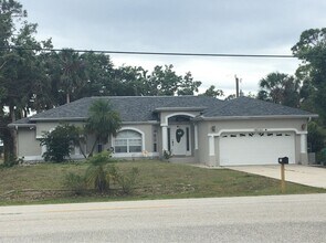 Building Photo - 18241 Edgewater Dr