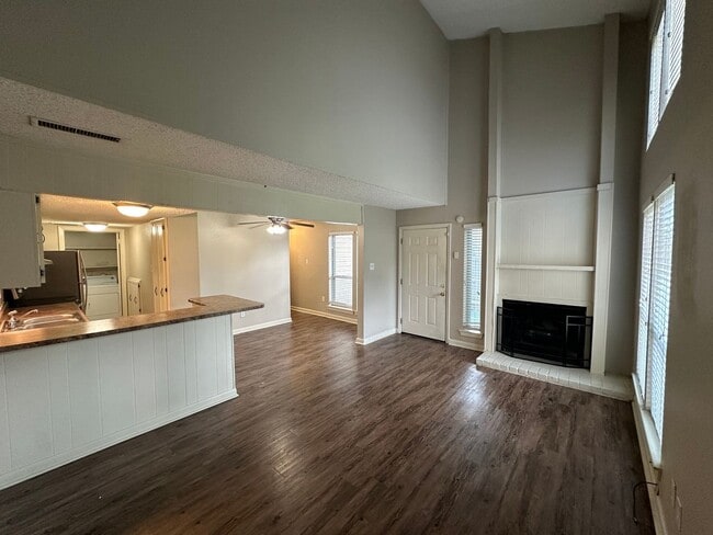 Photo - 3BD/2BA Townhouse located on the Germantown/Memphis Line!