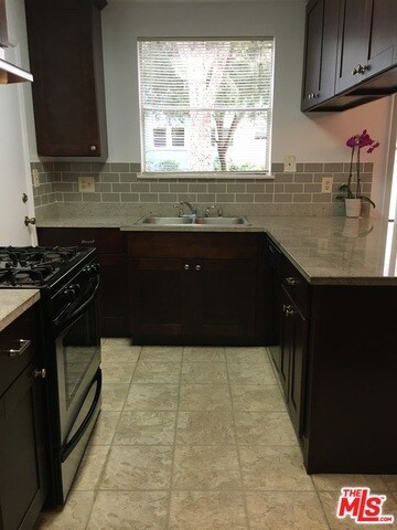 Building Photo - 3615 Kalsman Dr