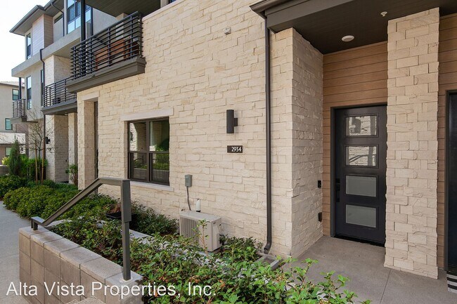 Building Photo - 3 br, 3.5 bath House - 2934 Via Alta Place