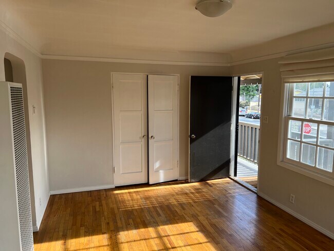 Sala de estar - 1803 Montana St