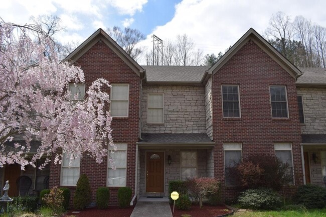 Building Photo - 571 Cedar Creek Rd