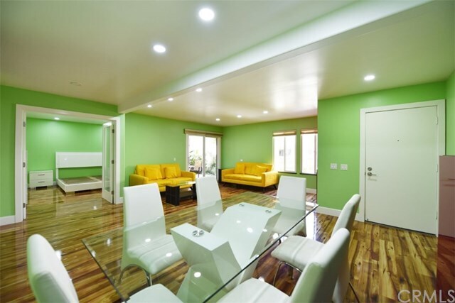 Building Photo - 4831 Lago Dr